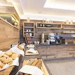 Aparthotel Ofentuerl Alpine Living