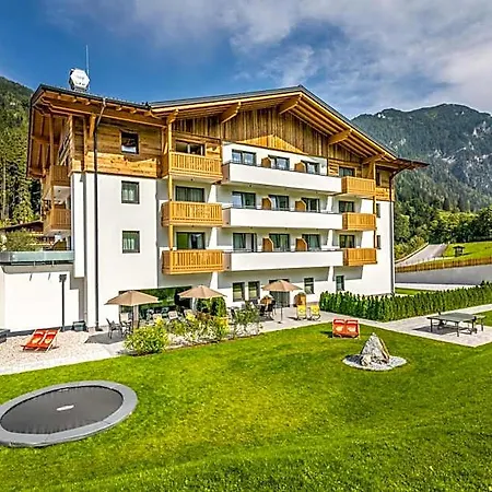 Ofentuerl Alpine Living 4*