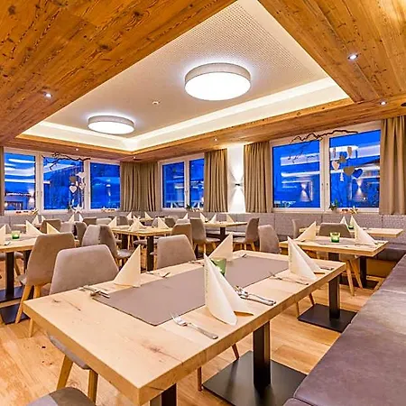 Appart hôtel Ofentuerl Alpine Living 4*