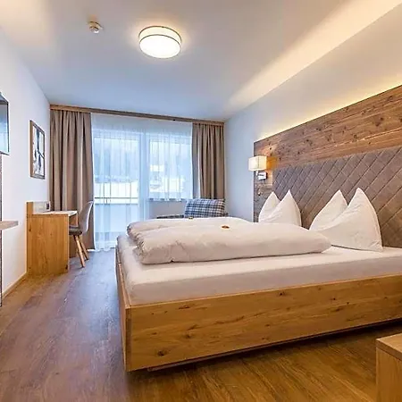 Ofentuerl Alpine Living 4* Flachau