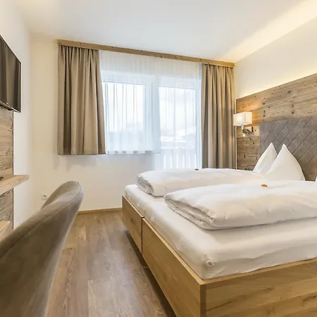 Aparthotel Ofentuerl Alpine Living