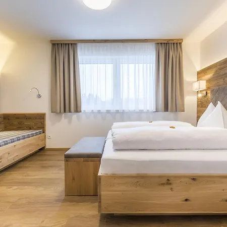Ofentuerl Alpine Living Aparthotel 4*