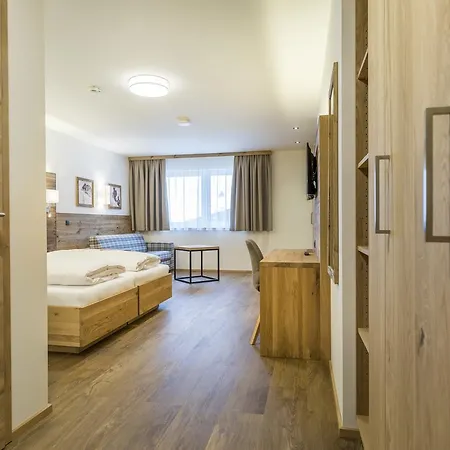 Ofentuerl Alpine Living Aparthotel