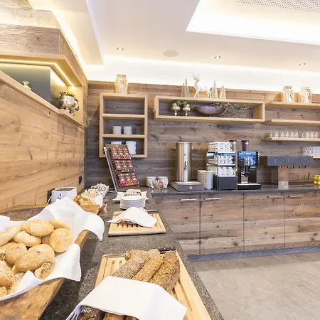 Apart-hotel Ofentuerl Alpine Living