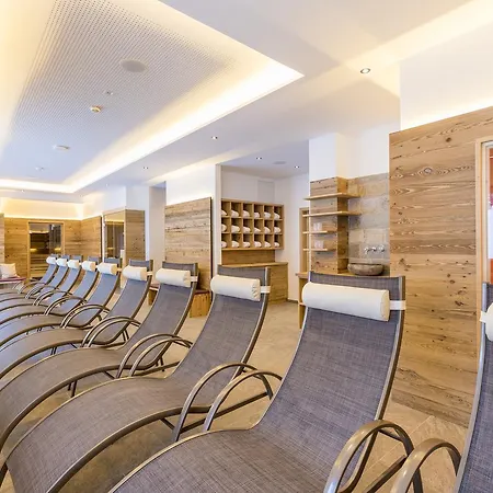 Ofentuerl Alpine Living 4*