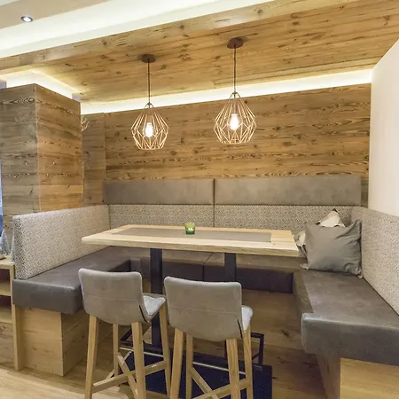 Ofentuerl Alpine Living Aparthotel