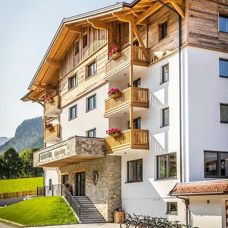 Apart-hotel Ofentuerl Alpine Living 4*