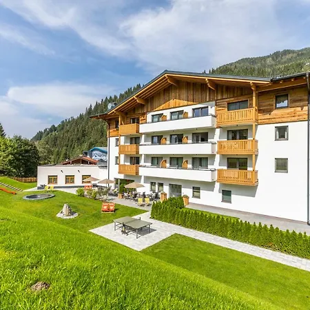Ofentuerl Alpine Living * Flachau